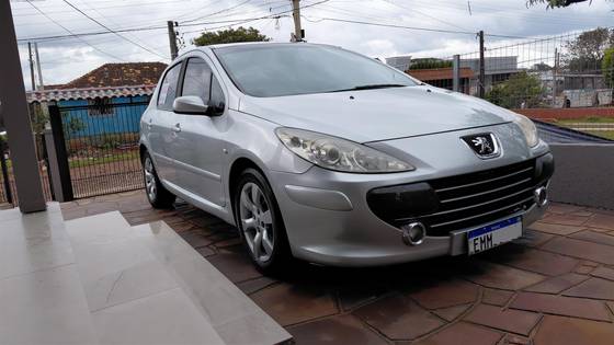PEUGEOT 307 1.6 PRESENCE PACK 16V FLEX 4P MANUAL PEUGEOT 307 1.6 PRESENCE PACK 16V FLEX 4P MANUAL